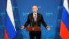 Президент Путін також заявляв про, за його словами, «кривавий переворот в Україні» на прес-конференції у Женеві після перших переговорів з президентом США Джо Байденом 16 червня 2021 р.