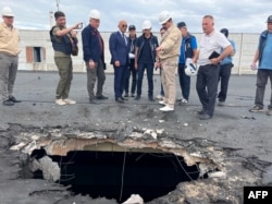 Arhiva - Tim IAEA istražuje štetu nanetu nuklearnoj eletrani u Enerhodaru, oblast Zaparožja, Ukrajina, 1. septembra 2022.