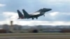 Južnokorejski borbeni avion američke proizvodnje, F15K, polijeće iz baze na nedefinisanoj lokaciji u Sjevernoj Koreji, 4. oktobra 2022.