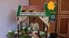 Farooq Ahmad Gannie displaying non-traditional vegetables at a buyer-and-seller fair, Rajbagh area of Srinagr. Event organized by the Jammu and Kashmir Government.(Wasim Nabi/VOA) 