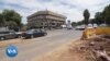 A Johannesburg, la population privée d'eau depuis plus d'une semaine, en colère