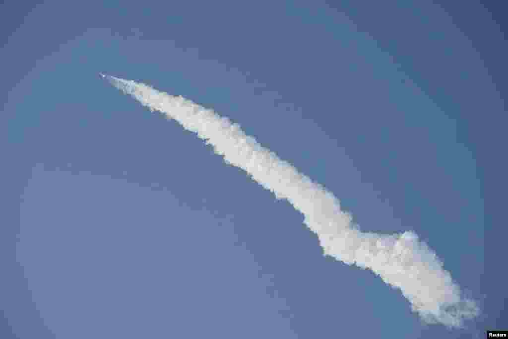 La explosión del cohete se produjo casi cuatro minutos después del despegue, cuando la etapa superior del Starship no lograra separarse de la inferior, la Super Heavy. 