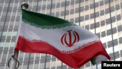 오스트리아 빈 소재 국제원자력기구(IAEA) 본부 앞에 걸려 있는 이란 국기 (자료사진)