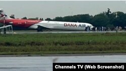 Jirgin kamfanin Dana Air da kauce daga kan hanyarsa a filin saukan jiragen sama a Legas.