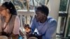 Le chef Serigne Mbaye à la Nouvelle Orléans, le 23 mars 2022. (VOA/Nastasia Peteuil)