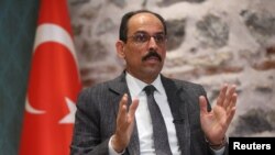 Ibrahim Kalin, portparol i najviši spoljnopolitički savetnik predsednika Turske Redžepa Tajipa Erdogana, tokom intervjua za Rojters, u Istanbulu, 14. maja 2022.