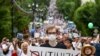 Massive Protest Against Governor's Arrest Challenges Kremlin
