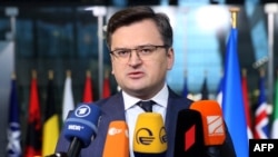 Ministar spoljnih poslova Ukrajine Dmitro Kuleba pred sastanak sa predstavnicima zemalja članica NATO-a u Briselu, 7. aprila 2022.