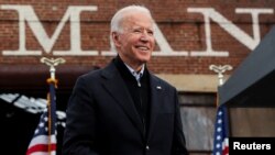 Presiden terpilih Joe Biden diperkirakan akan membatalkan beberapa kebijakan imigrasi Trump (foto: dok). 