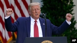 Presiden Donald Trump di Rose Garden, Gedung Putih, Washington DC, Selasa, 14 Juli 2020. (Foto: AP)