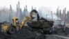 Batu bara di tambang terbuka Chernigovsky, di luar kota Beryozovsky, wilayah Kemerovo, Siberia, Rusia, 4 April 2016. (Foto: Reuters)