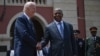 Američki predsjednik Joe Biden s predsjednikom Angole Joaom Lourencom uoči njihovog sastanka u Predsjedničkoj palači u Luandi 3. decembra 2024. godine.
