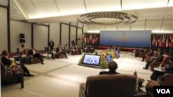 Pertemuan para pemimpin ASEAN dalam KTT ASEAN di Hanoi, Vietnam.