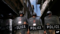 وفاقی وزارتِ داخلہ نے تمام صوبائی حکومتوں کو دہشت گردی کی روک تھام کے لیےا قدامات کی ہدایت کی ہے۔ فائل فوٹو