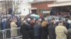 2015年1月4日，数千警察向刘文健灵柩敬礼(美国之音方冰拍摄)