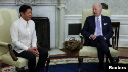 Presiden AS Joe Biden menerima Presiden Filipina Ferdinand Marcos Jr. di Gedung Putih, Washington DC hari Senin, 1 Mei 2023. 