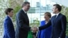 Nemačka kancelarka Angela Merkel i predsednik Francuske Emanuel Makron dočekuju predsednika i premijerku Srbije Aleksandra Vučića i Anu Brnabić u Berlinu (Foto: Reuters/Annegret Hilse) 