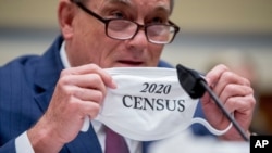 Direktur Biro Sensus AS Steven Dillingham dalam rapat dengar pendapat di Kongres, di Capitol Hill, Washington, 29 Juli 2020. (Foto: AP)