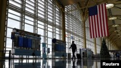 Аеропорт імені Рональда Рейґана в Арлінґтоні США