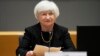 Menteri Keuangan AS Janet Yellen bersiap untuk berbicara dalam pertemuan antara menteri keuangan kelompok Eurogroup di Brussels pada 12 Juli 2021. Ia telah memperingati kongres AS bahwa pemerintah akan mengalami gagal bayar jika pagu utang tidak dinaikan. (Foto: AP/Virginia Mayo)