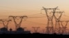 Des pylônes électriques à Cape Town, en Afrique du sud, le 17 juillet 2009.
