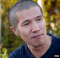 成秋波（美国之音国符拍摄）