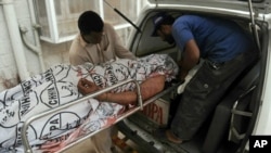 کراچی کو فوج کے حوالے کرنے کا مطالبہ