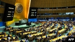 Voting mengenai resolusi Dewan Keamanan PBB untuk mempertimbangkan kembali dan mendukung keanggotaan penuh Palestina di PBB di markas besar PBB di New York City pada 10 Mei 2024. (Foto: AFP)