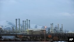 Fasilitas nuklir milik Iran dekat Arak, 15 Januari 2011.