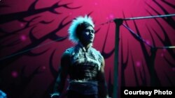 Sopha Nem performed at Canada Wonderland in 2014.(Photo: Joel Gershon/Cirqueducambodia)