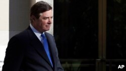 Paul Manafort leaves Federal District Court in Washington, Oct. 30, 2017. 
