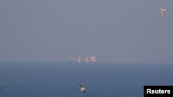 Kapal pengangkut biji-bijian asal Ukraina terlihat berlayar di Laut Hitam di dekat pelabuhan Odesa di Ukraina, pada 2 November 2022. (Foto: Reuters/Serhii Smolientsev)