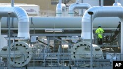 FILE - Fasilitas pendaratan pipa gas Nord Stream 2 di Lubmin, Jerman utara, 15 Februari 2022.