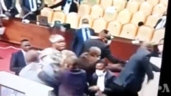 Bitumba na Assemblée nationale mpo na nkasa ya bosengi bolongwi ya Kabund