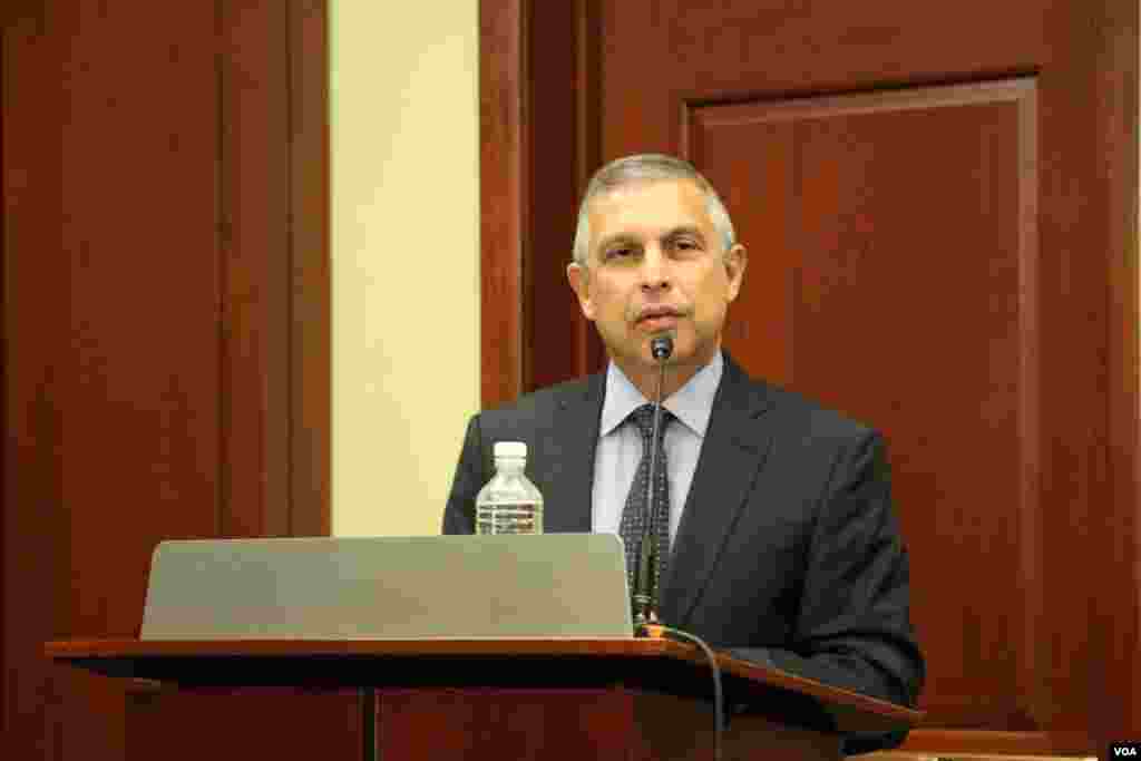 Ashok Mirpuri, Singapore&#39;s Ambassador, during 40th Anniversary Cebration of the US-ASEAN Partnership at Capitol Visitor Center on Tuesday May 16, 2017.(Seourn Vathana/VOA Khmer)
