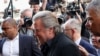 Mantan kepala strategi Gedung Putih Steve Bannon tiba di Kantor Kejaksaan Distrik Manhattan di New York, AS, Kamis 8 September 2022.