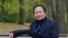 រូបឯកសារ៖ លោក Trinh Xuan Thanh កំពុង​អង្គុយនៅ​លើ​បង់​មួយ​ក្នុង​ទីក្រុង​ប៊ែឡាំង ប្រទេស​អាល្លឺម៉ង់ ទី​ដែល​លោក​កំពុង​ស្វែង​រក​សិទ្ធិ​ជ្រកកោន​។ 