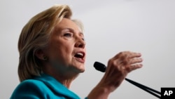 Kandidat presiden AS dari Partai Republik, Hillary Clinton, dalam kampanye di Reno, Nevada (25/8). (AP/Carolyn Kaster)