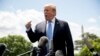 Presiden Donald Trump berbicara kepada para wartawan di South Lawn, Gedung Putih, di Washington, 14 Mei 2019.