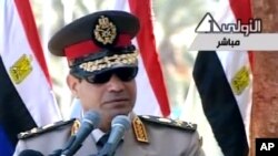 Panglima militer Abdel Fattah el-Sissi menyerukan aksi demo untuk memberi mandat militer agar dapat mengkonfrontasi tindak kekerasan dan terorisme di Mesir, melalui siaran televisi pemerintah di Kairo (24/7).