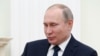 Le président russe Vladimir Poutine s'exprime lors d'une réunion au Kremlin à Moscou, le 15 février 2018.